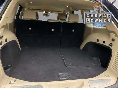 Used 2019 Jeep Grand Cherokee Limited AWD/4WD image 14