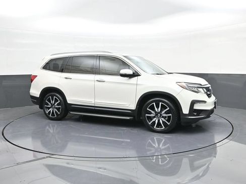 Used 2019 Honda Pilot Touring image 17