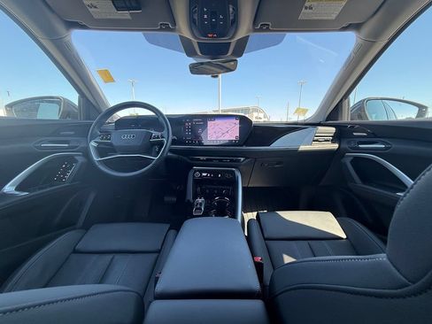 Used 2025 Audi Q5 Premium Plus w/ Premium Plus AWD/4WD image 25
