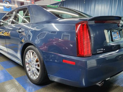 Used 2010 Cadillac STS image 4