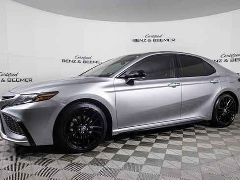 Used 2021 Toyota Camry XSE w/ Carpet Mat Package (TMS) image 5