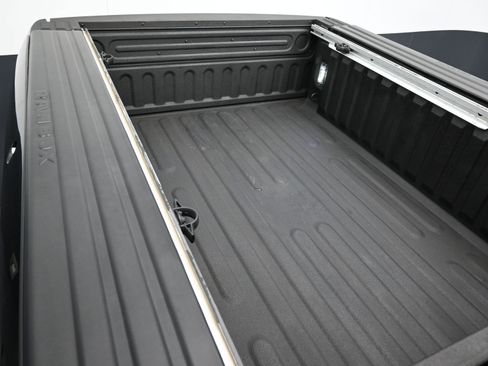 Used 2020 RAM 2500 Laramie w/ Night Edition image 43