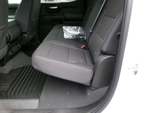 New 2026 Chevrolet Silverado 1500 Custom Trail Boss w/ Dark Appearance Package image 14