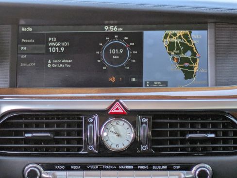 Used 2017 Genesis G90 3.3T Premium image 19