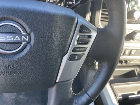 Used 2024 Nissan Titan SV w/ SV Convenience Package image 14