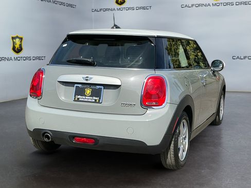 Used 2015 MINI Cooper 2-Door Hardtop image 5