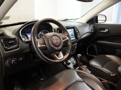 Used 2018 Jeep Compass Limited AWD/4WD image 7