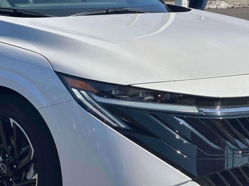 New 2026 Nissan Sentra SR w/ SR Premium Package image 8