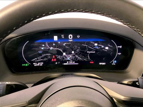 Certified 2025 Porsche Panamera 4 image 29