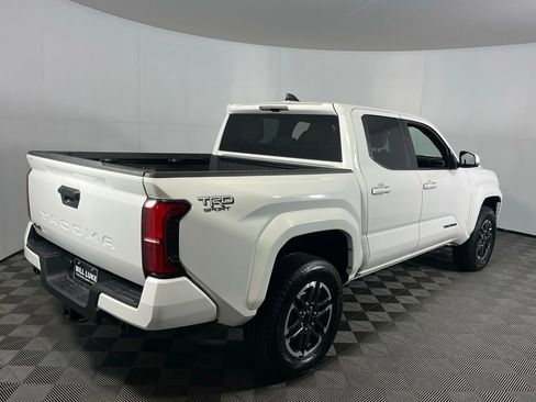 Used 2025 Toyota Tacoma TRD Sport image 7