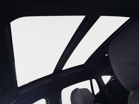 New 2026 BMW X6 xDrive40i w/ Climate Comfort Package image 19