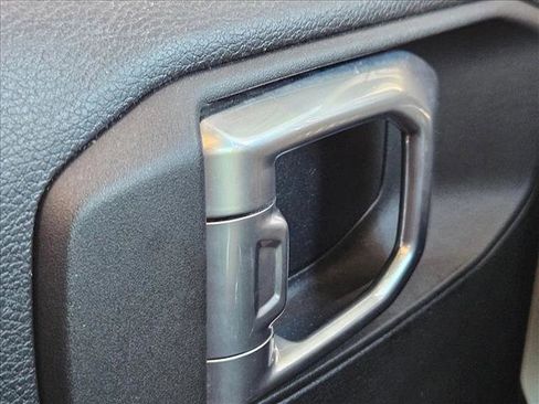 Used 2021 Jeep Gladiator Sport w/ Trailer Tow Package image 17