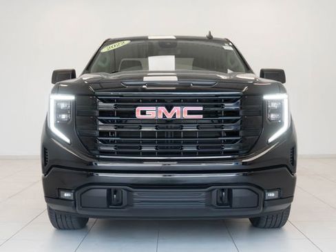 Used 2022 GMC Sierra 1500 Elevation RWD image 6