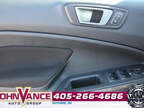 Used 2021 Ford EcoSport SE w/ SE Convenience Package image 26