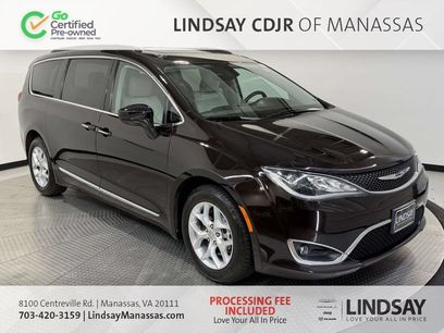 Certified 2017 Chrysler Pacifica Touring-L w/ Tire & Wheel Group
