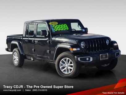 Used 2023 Jeep Gladiator Sport