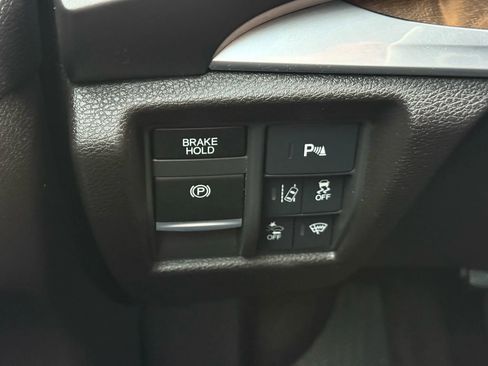 Used 2017 Acura MDX SH-AWD w/ Advance Package image 26