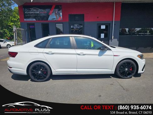 Used 2019 Volkswagen Jetta GLI image 1