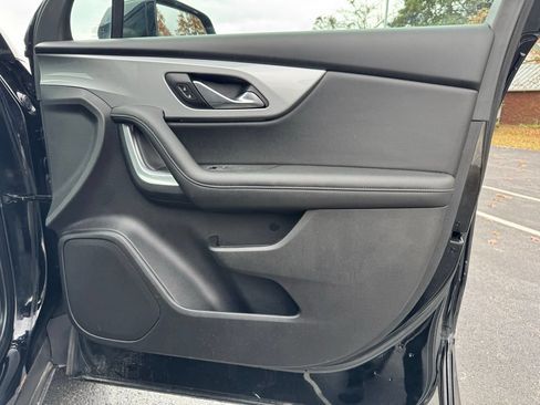 Used 2020 Chevrolet Blazer LT FWD image 9