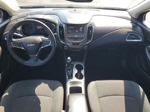 Certified 2017 Chevrolet Cruze LT w/ Convenience Package FWD image 14