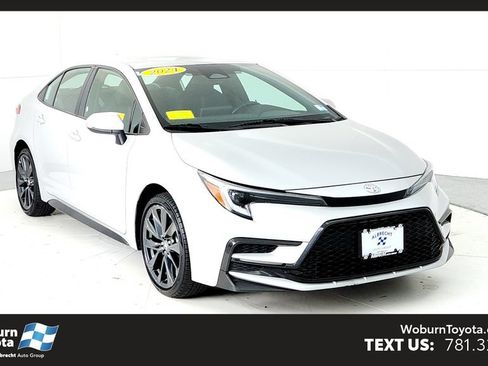 Certified 2024 Toyota Corolla SE FWD image 1