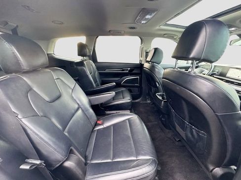 Certified 2023 Kia Telluride S w/ S Sunroof Package image 32