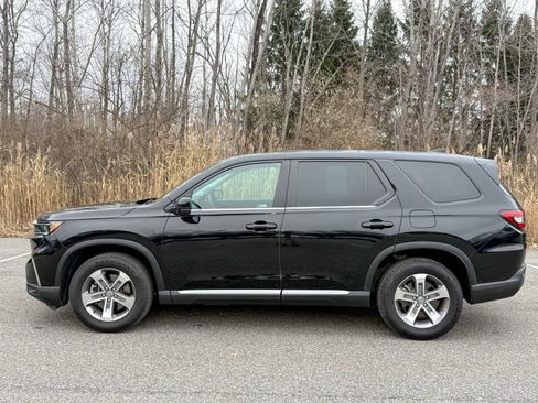 Used 2023 Honda Pilot EX-L image 8