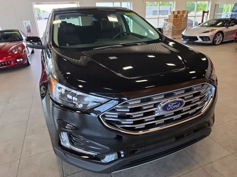 Used 2024 Ford Edge Titanium AWD/4WD image 4