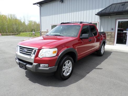 Used 2009 Ford Explorer Sport Trac XLT AWD/4WD image 3