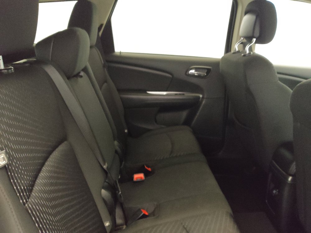 Used 2018 Dodge Journey SE FWD image 19