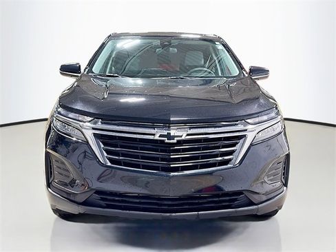 Used 2023 Chevrolet Equinox LS w/ LS Convenience Package image 3