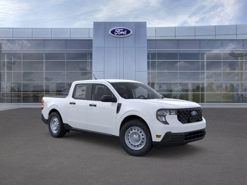 New 2025 Ford Maverick XL image 7