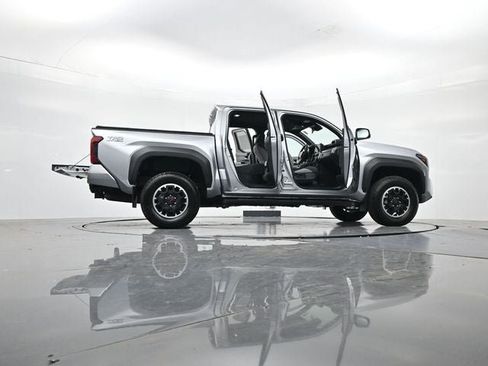 Used 2024 Toyota Tacoma TRD Off-Road AWD/4WD image 48