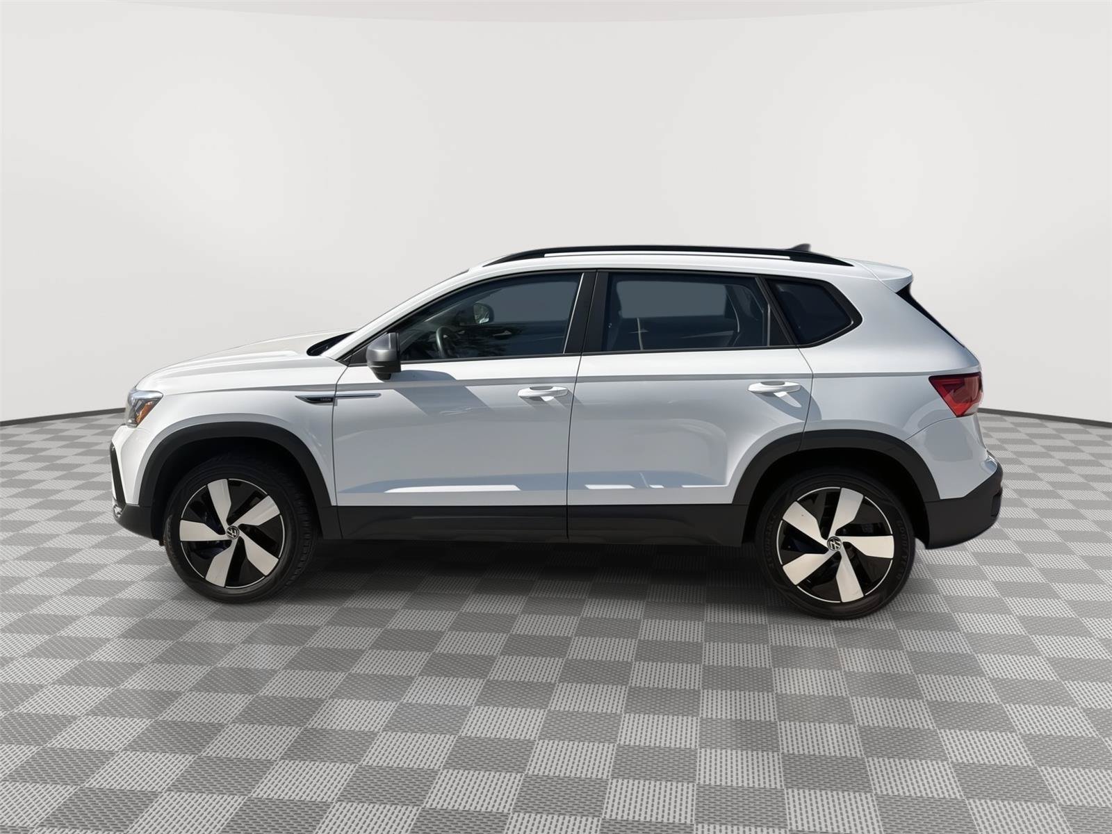 Certified 2023 Volkswagen Taos S AWD/4WD image 3
