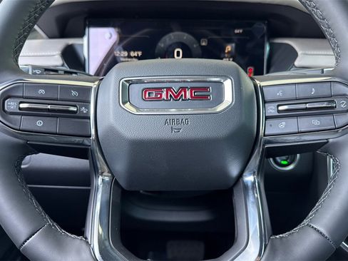 New 2025 GMC Acadia Elevation image 23