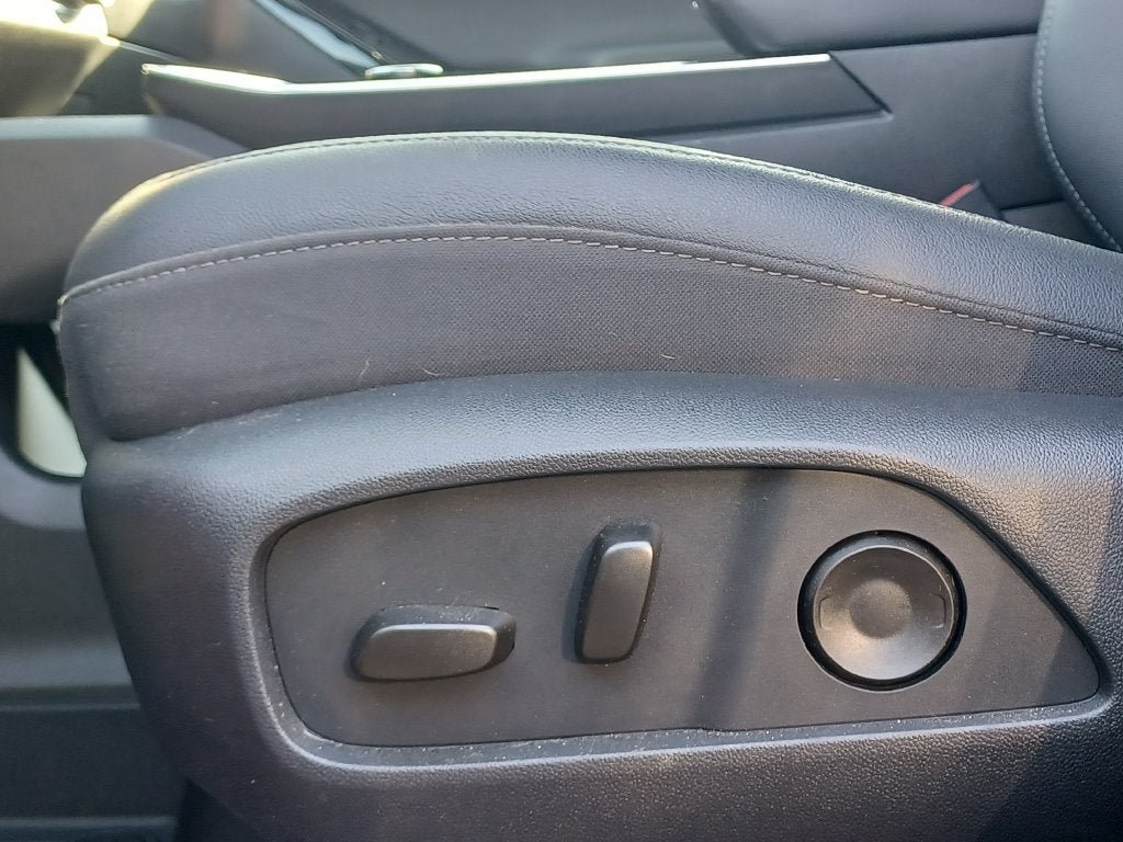 Used 2026 Chevrolet Equinox LT w/ Convenience Package II AWD/4WD image 6