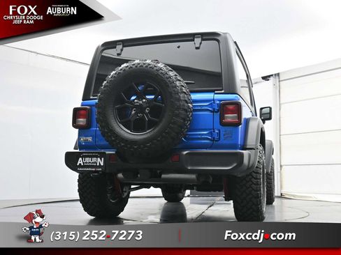 Used 2026 Jeep Wrangler Sport AWD/4WD image 23