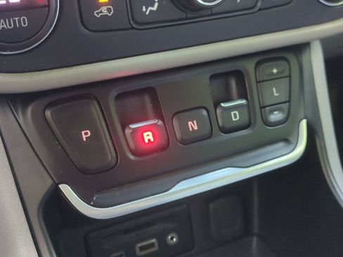 Used 2019 GMC Terrain SLT FWD image 38