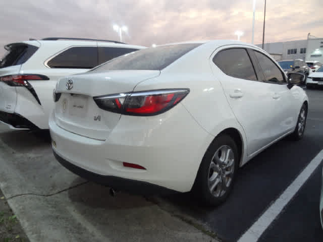 Used 2017 Toyota Yaris iA FWD image 4