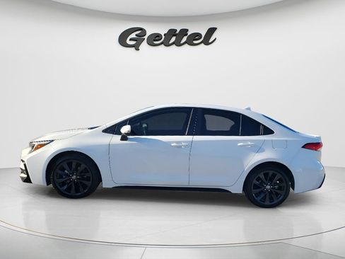 Certified 2024 Toyota Corolla SE w/ SE Premium Package FWD image 8