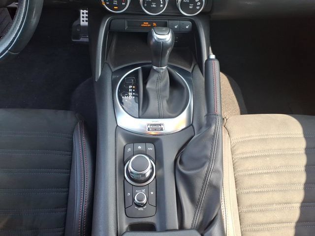 Used 2018 FIAT 124 Spider Abarth w/ Convenience Group RWD image 27