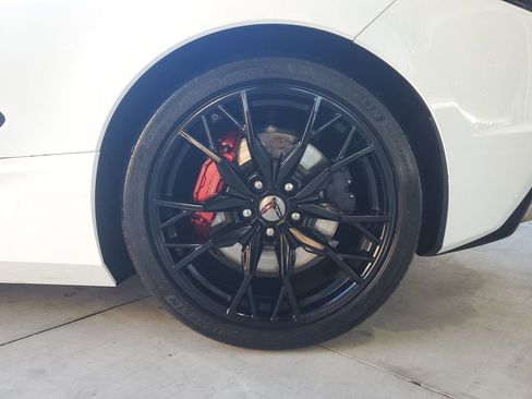 Used 2024 Chevrolet Corvette Stingray Premium Conv w/ Z51 Performance Package image 5