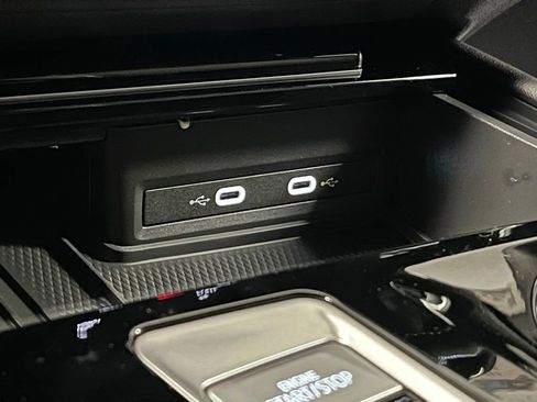 New 2026 Volkswagen Atlas Cross Sport SEL Premium R-Line image 13