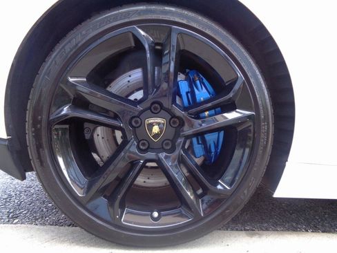 Used 2014 Lamborghini Gallardo LP 560-4 AWD/4WD image 19