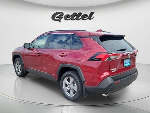 Certified 2025 Toyota RAV4 LE AWD/4WD image 7