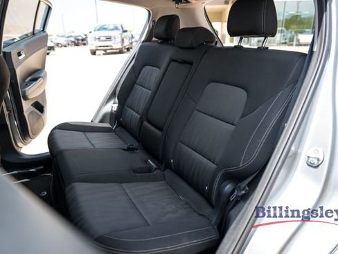 Used 2020 Kia Sportage LX AWD/4WD image 11