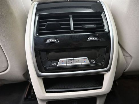 Used 2019 BMW X5 xDrive40i w/ Luxury Seating Package image 14