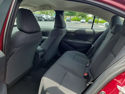 Used 2022 Toyota Corolla LE FWD image 18