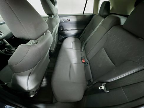 Used 2024 Toyota Corolla Cross LE w/ Moonroof Package FWD image 29