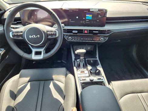 New 2025 Kia K5 EX image 10